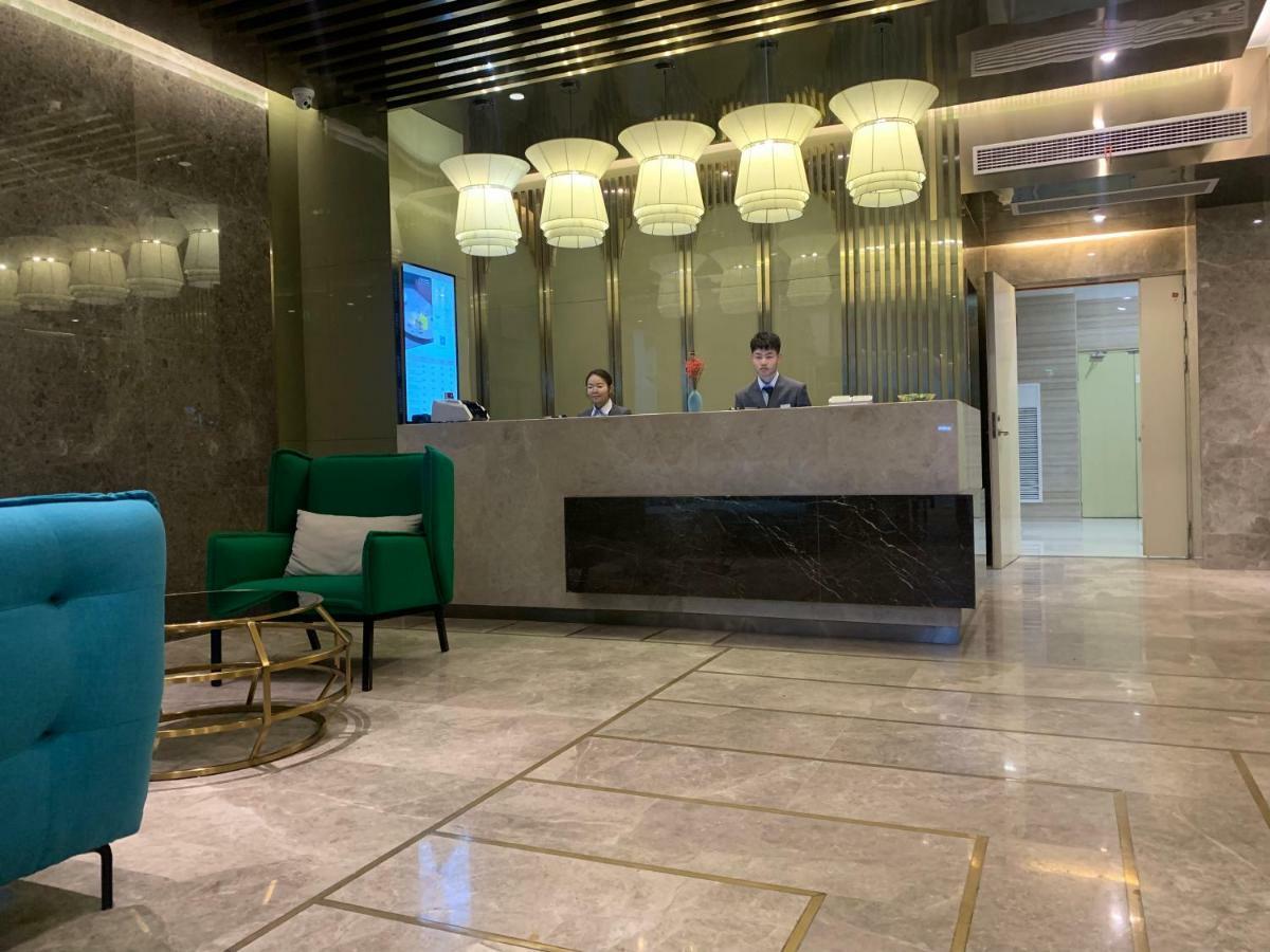 Metropolo Jinjiang Wuhan Optics Valley Science And Technology Exhibition Center Bagian luar foto